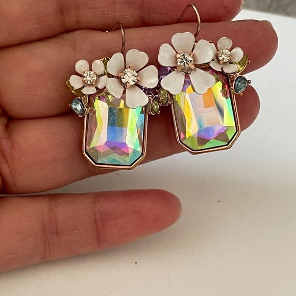 Betsey Johnson Flower Cluster Aurora Borealis AB Drop Pierced Earrings 1.75" - Picture 2 of 7